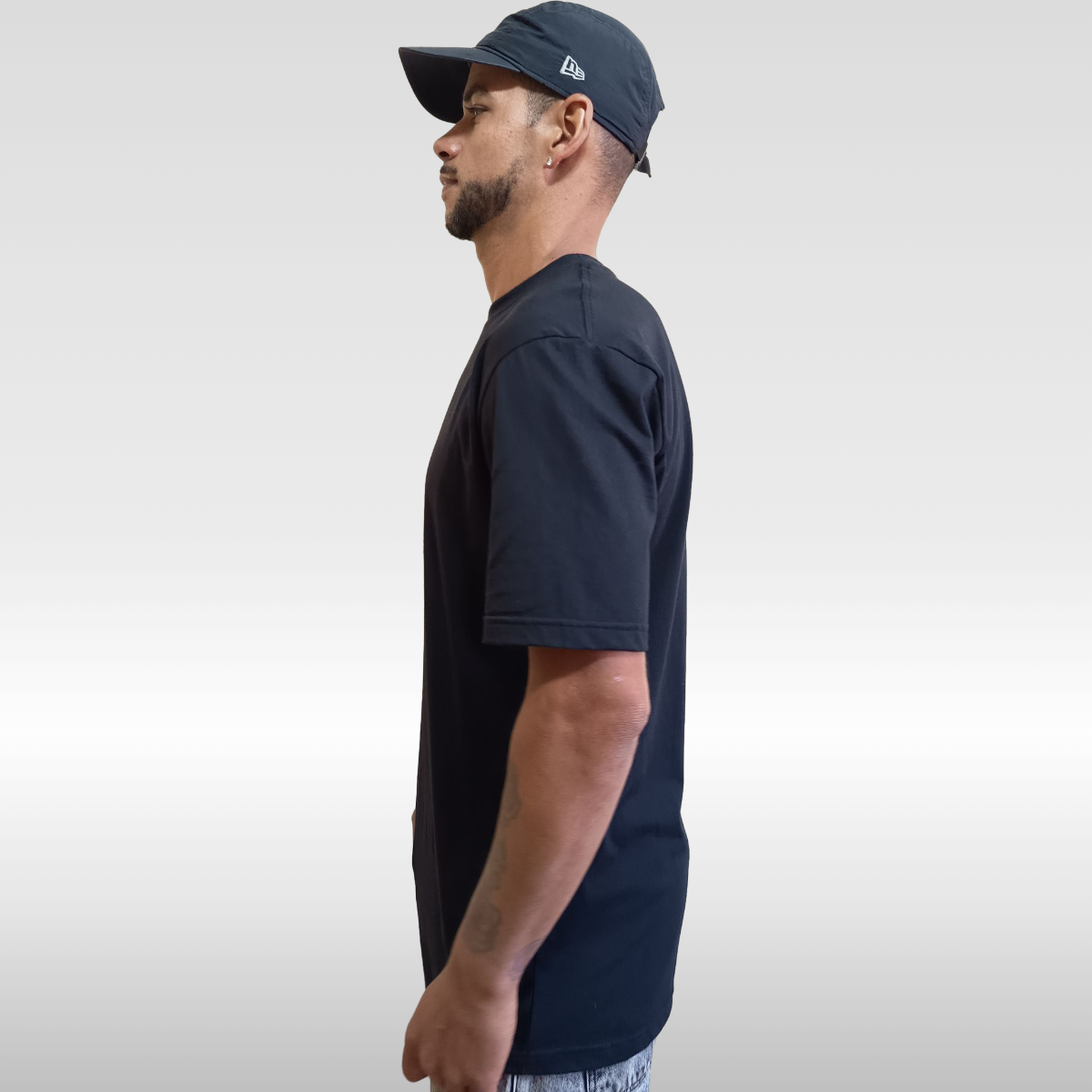 Camiseta Preta Lisa Streetwear 100% Algodão Fio 30/1 | Switch Factory